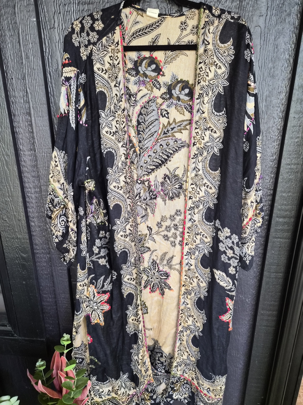 Raj - Boho Floral Embroidered Kimono Cardigan - Black & Beige